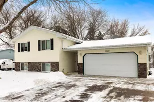 4660 104th Ln NE, Blaine, MN 55014 - Photo 3