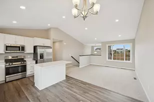 919 Brandenburg Ln, Waverly, MN 55390 - Photo 5