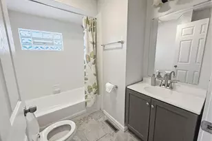 963 3rd St E, Saint Paul, MN 55106 - Photo 13