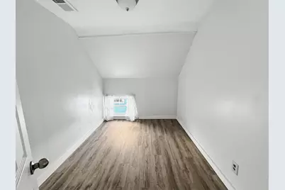 963 3rd Street E, Saint Paul, MN 55106 - Photo 15