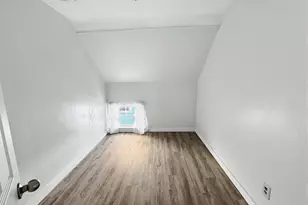 963 3rd St E, Saint Paul, MN 55106 - Photo 15