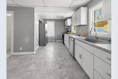 963 3rd Street E, Saint Paul, MN 55106 - Photo 3