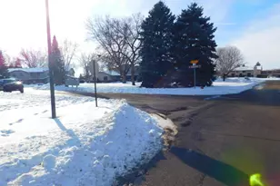 5676 Brandlwood Ct, White Bear Lake, MN 55110 - Photo 33