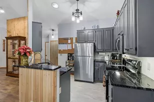 2013 91st Ln N, Brooklyn Park, MN 55443 - Photo 3