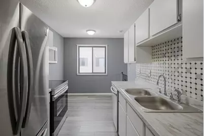 6608 83 Court N, Brooklyn Park, MN 55445 - Photo 7