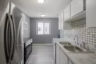 6608 83 Ct N, Brooklyn Park, MN 55445 - Photo 7