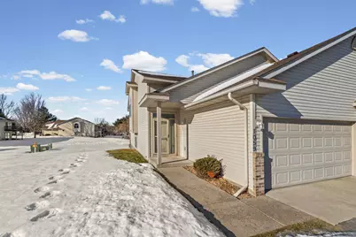 1059 Honeysuckle Lane SE, Cambridge, MN 55008 - Photo 3