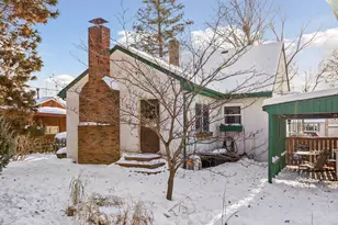 711 Grandview Ave W, Roseville, MN 55113 - Photo 5