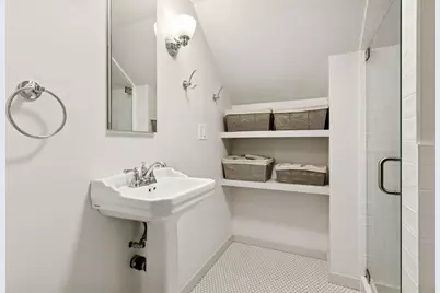 711 Grandview Avenue W, Roseville, MN 55113 - Photo 19