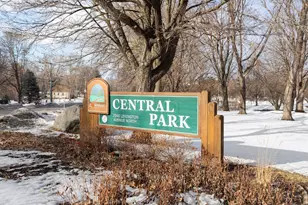 711 Grandview Ave W, Roseville, MN 55113 - Photo 33