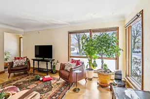 711 Grandview Ave W, Roseville, MN 55113 - Photo 5