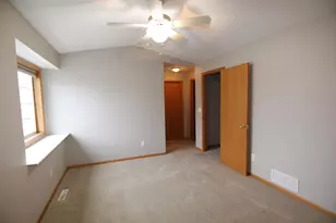 9476 Talon Ct, Monticello, MN 55362 - Photo 9