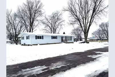 3702 W Amber Lake Drive, Fairmont, MN 56031 - Photo 1