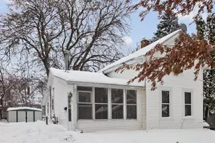 180 Wyoming St E, Saint Paul, MN 55107 - Photo 1