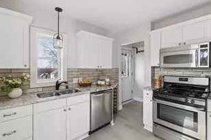 2938 Fillmore St NE, Minneapolis, MN 55418 - Photo 13