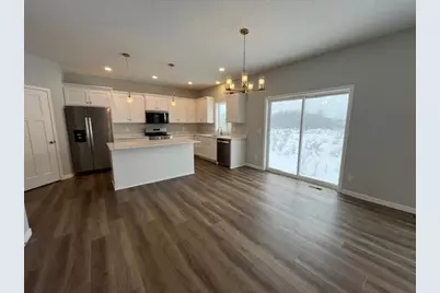 977 45th Avenue NE, Saint Cloud, MN 56304 - Photo 5