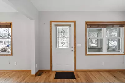 1019 Cumberland Street, Saint Paul, MN 55117 - Photo 9