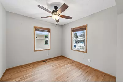 1019 Cumberland Street, Saint Paul, MN 55117 - Photo 11