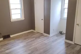 310 S Main St, Austin, MN 55912 - Photo 7