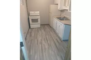 310 S Main St, Austin, MN 55912 - Photo 3