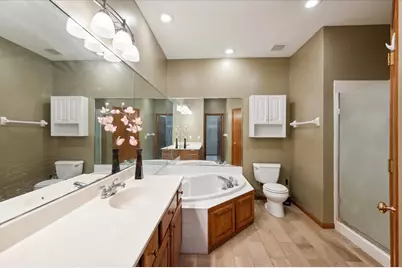 6913 Connelly Circle, Savage, MN 55378 - Photo 9