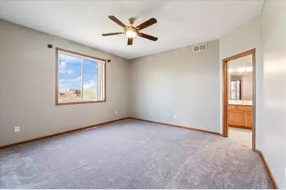 6913 Connelly Circle, Savage, MN 55378 - Photo 7