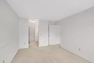 8944 Neill Lake Rd, Eden Prairie, MN 55347 - Photo 13