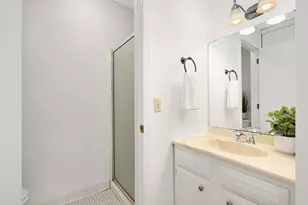 8944 Neill Lake Rd, Eden Prairie, MN 55347 - Photo 15