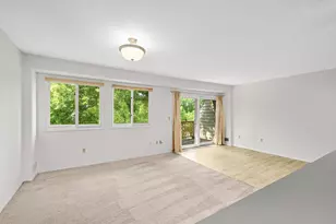 8944 Neill Lake Rd, Eden Prairie, MN 55347 - Photo 7