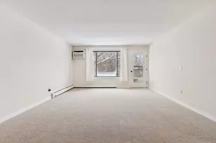 4009 Heritage Hills Dr, Bloomington, MN 55437 - Photo 9