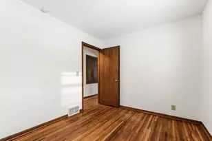 8416 Meadow Lake Road N, New Hope, MN 55428 - Photo 13