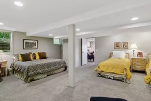 6940 Valley View Rd, Edina, MN 55439 - Photo 29