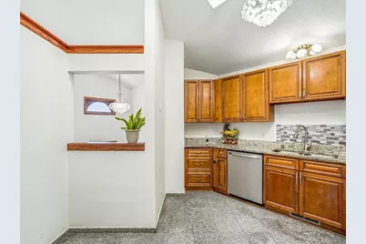 8117 Irving Avenue N, Brooklyn Park, MN 55444 - Photo 25