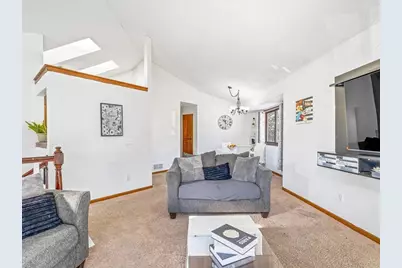 8117 Irving Avenue N, Brooklyn Park, MN 55444 - Photo 5