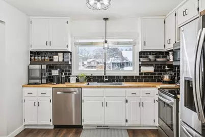 11795 100th Place N, Maple Grove, MN 55369 - Photo 9