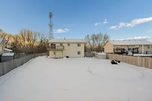 3824 Tower Pond Dr, Anoka, MN 55303 - Photo 5