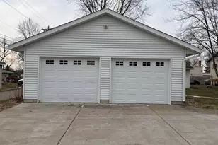 325 Central Ave N, Milaca, MN 56353 - Photo 23