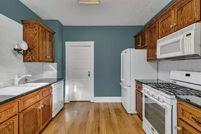 325 Central Avenue N, Milaca, MN 56353 - Photo 5