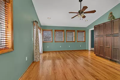 325 Central Avenue N, Milaca, MN 56353 - Photo 7