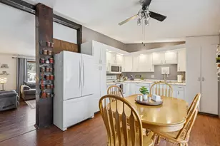 8148 Brandywine Pkwy, Brooklyn Park, MN 55444 - Photo 9