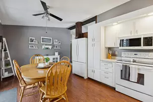 8148 Brandywine Pkwy, Brooklyn Park, MN 55444 - Photo 13