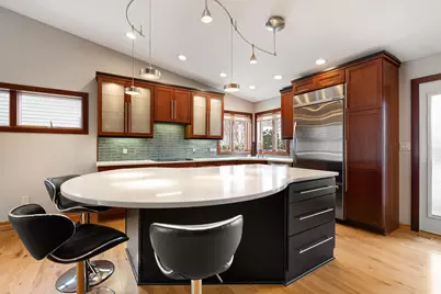 400 Oakland Place NE #9, Austin, MN 55912 - Photo 11