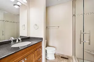 400 Oakland Pl NE, Austin, MN 55912 - Photo 21