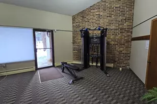 35 Nathan Ln N, Plymouth, MN 55441 - Photo 3