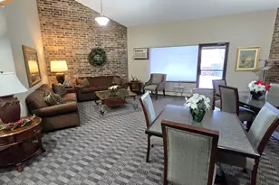 35 Nathan Ln N, Plymouth, MN 55441 - Photo 1