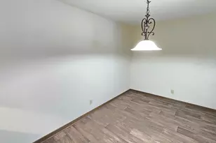 35 Nathan Ln N, Plymouth, MN 55441 - Photo 11