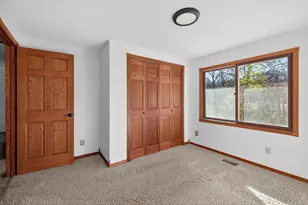 617 Broadway, Carver, MN 55315 - Photo 9