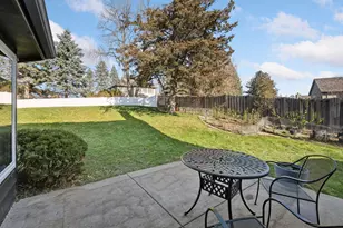 12634 Hilloway Rd W, Minnetonka, MN 55305 - Photo 25