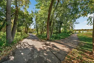 8945 Preserve Blvd, Eden Prairie, MN 55347 - Photo 45