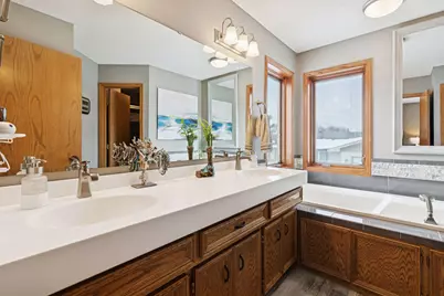 7024 135th Street W, Apple Valley, MN 55124 - Photo 13